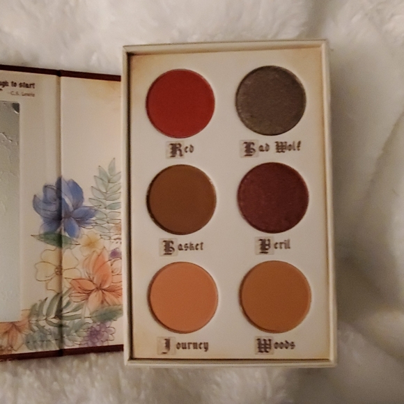 Fairy Tales Storybook Cosmetics - Picture 2 of 3